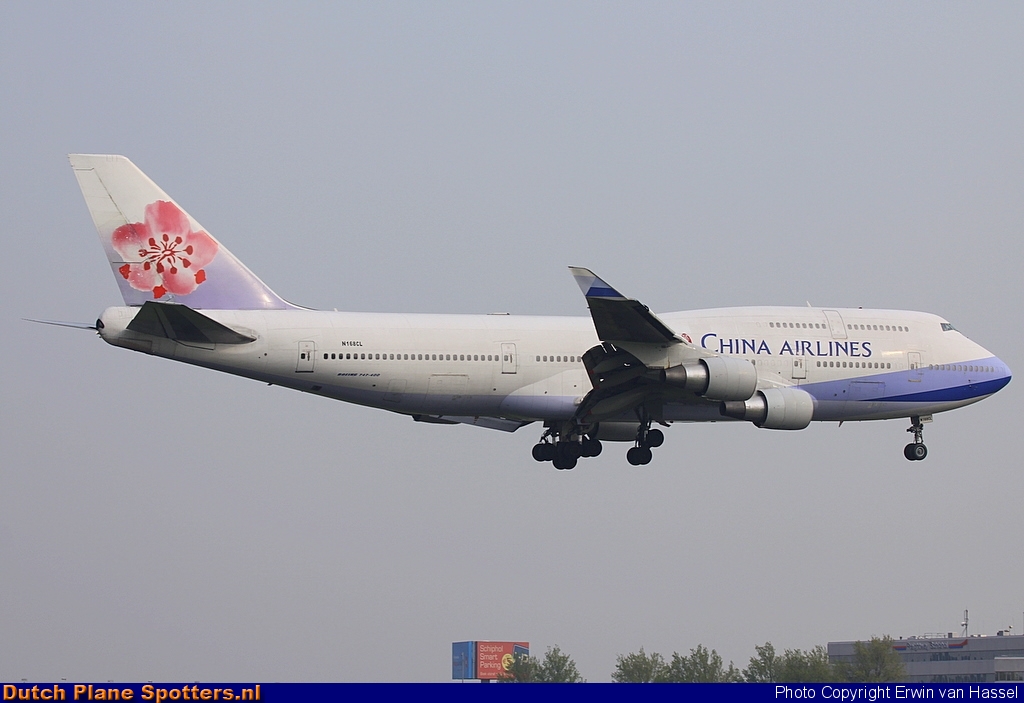 N168CL Boeing 747-400 China Airlines by Erwin van Hassel