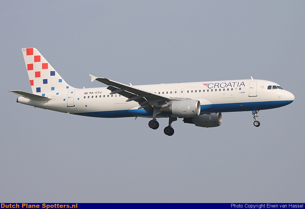 9A-CTJ Airbus A320 Croatia Airlines by Erwin van Hassel