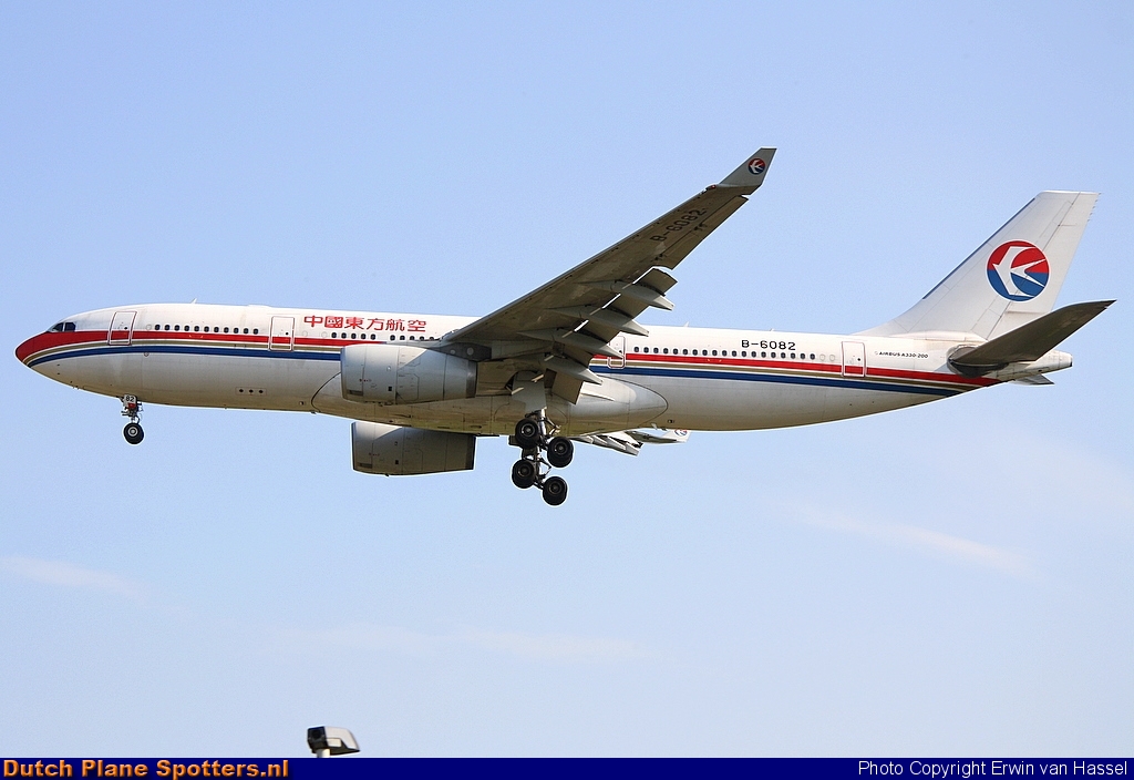 B-6082 Airbus A330-200 China Eastern Airlines by Erwin van Hassel