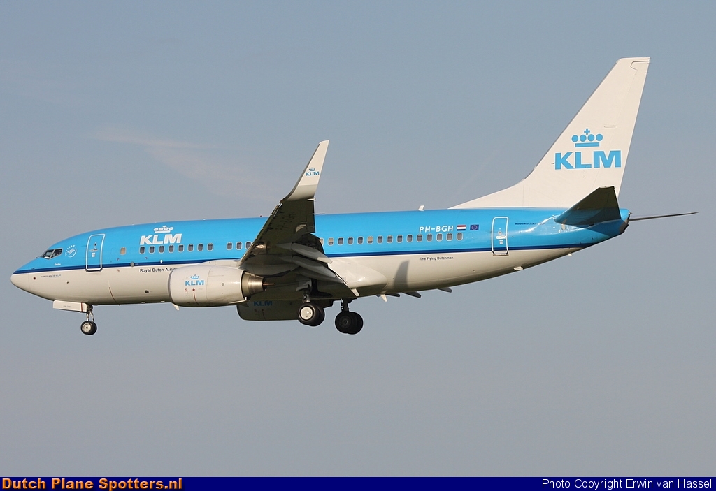PH-BGH Boeing 737-700 KLM Royal Dutch Airlines by Erwin van Hassel