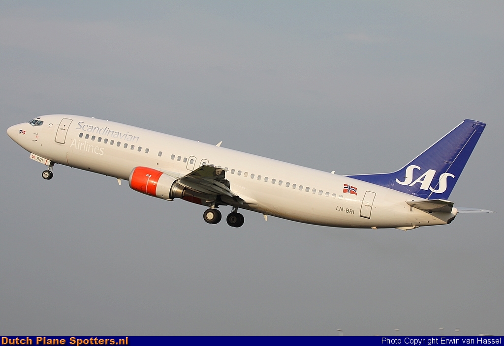 LN-BRI Boeing 737-400 SAS Scandinavian Airlines by Erwin van Hassel