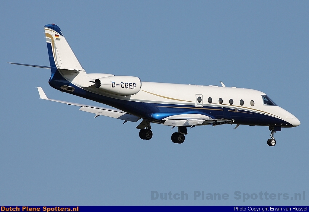 D-CGEP Gulfstream G150 Private by Erwin van Hassel