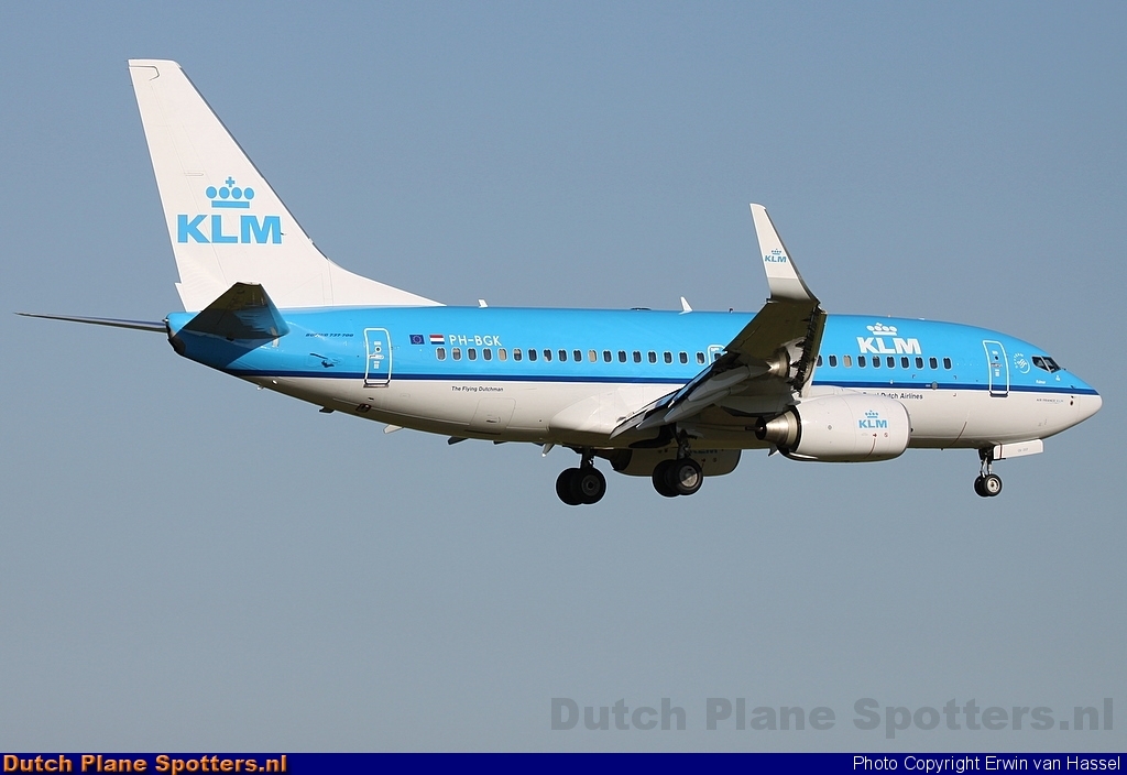 PH-BGK Boeing 737-700 KLM Royal Dutch Airlines by Erwin van Hassel