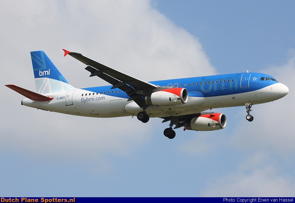 G-MIDY Airbus A320 BMI British Midland by Erwin van Hassel