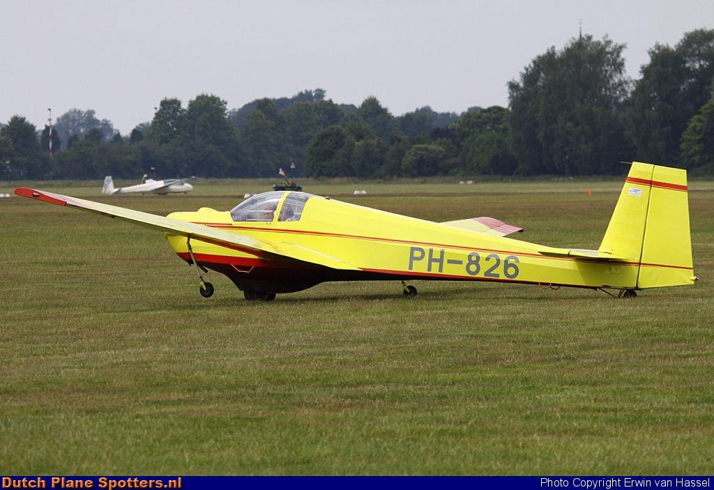 PH-826 Scheibe SF-25B Falke Private by Erwin van Hassel