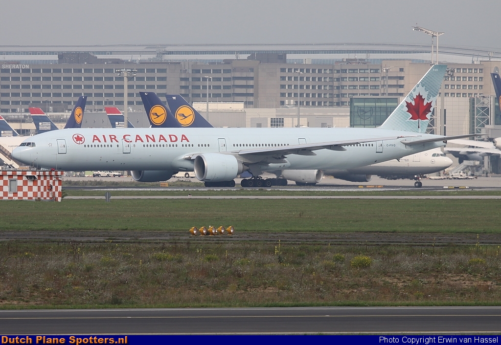 C-FIVQ Boeing 777-300 Air Canada by Erwin van Hassel