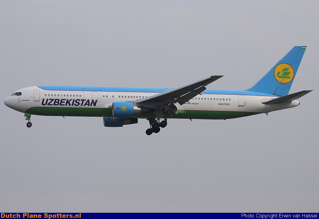 UK-67001 Boeing 767-300 Uzbekistan Airways by Erwin van Hassel