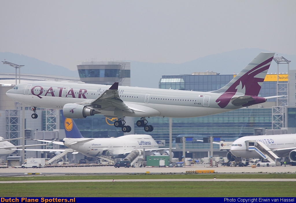A7-ACE Airbus A330-200 Qatar Airways by Erwin van Hassel