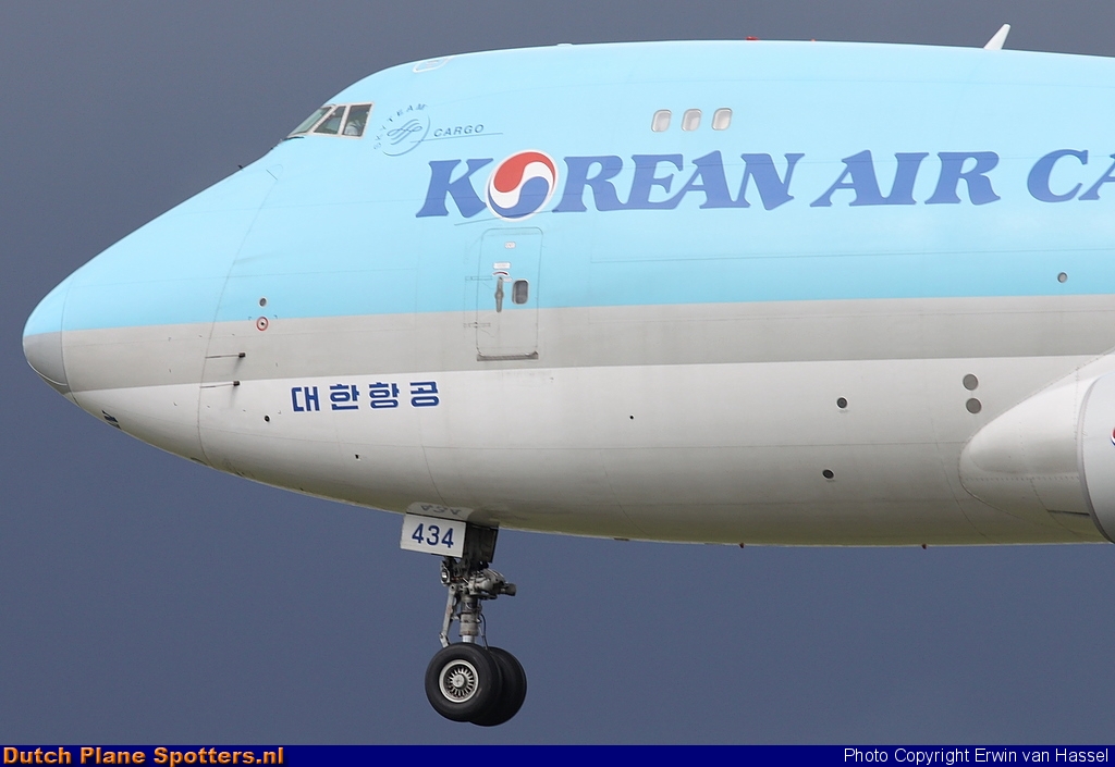 HL7434 Boeing 747-400 Korean Air Cargo by Erwin van Hassel