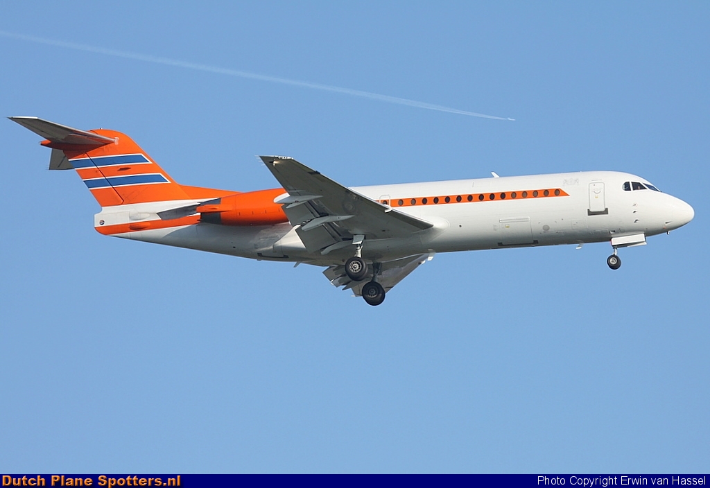 PH-KBX Fokker 70 Netherlands - Government by Erwin van Hassel