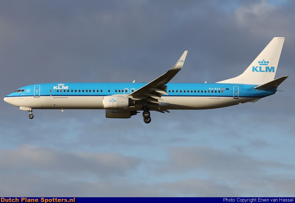 PH-BXS Boeing 737-900 KLM Royal Dutch Airlines by Erwin van Hassel