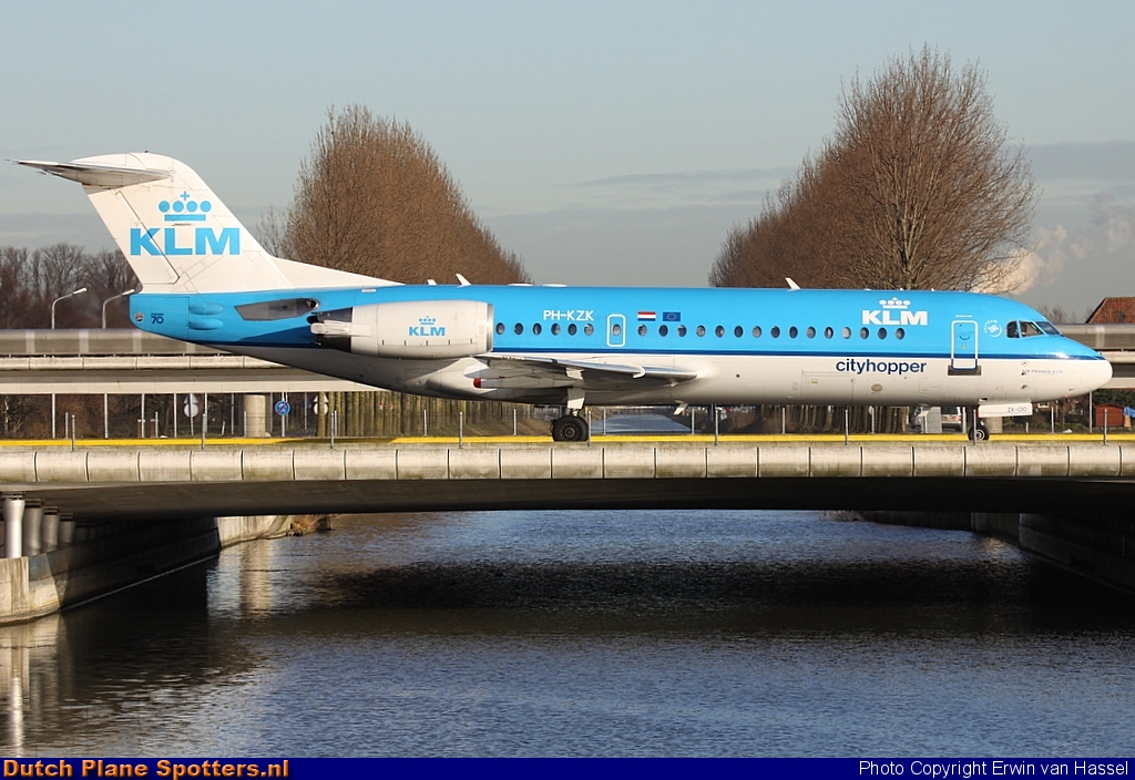 PH-KZK Fokker 70 KLM Cityhopper by Erwin van Hassel