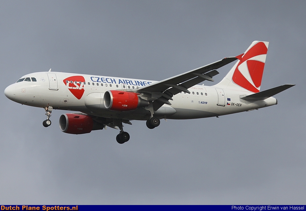 OK-OER Airbus A319 CSA Czech Airlines by Erwin van Hassel