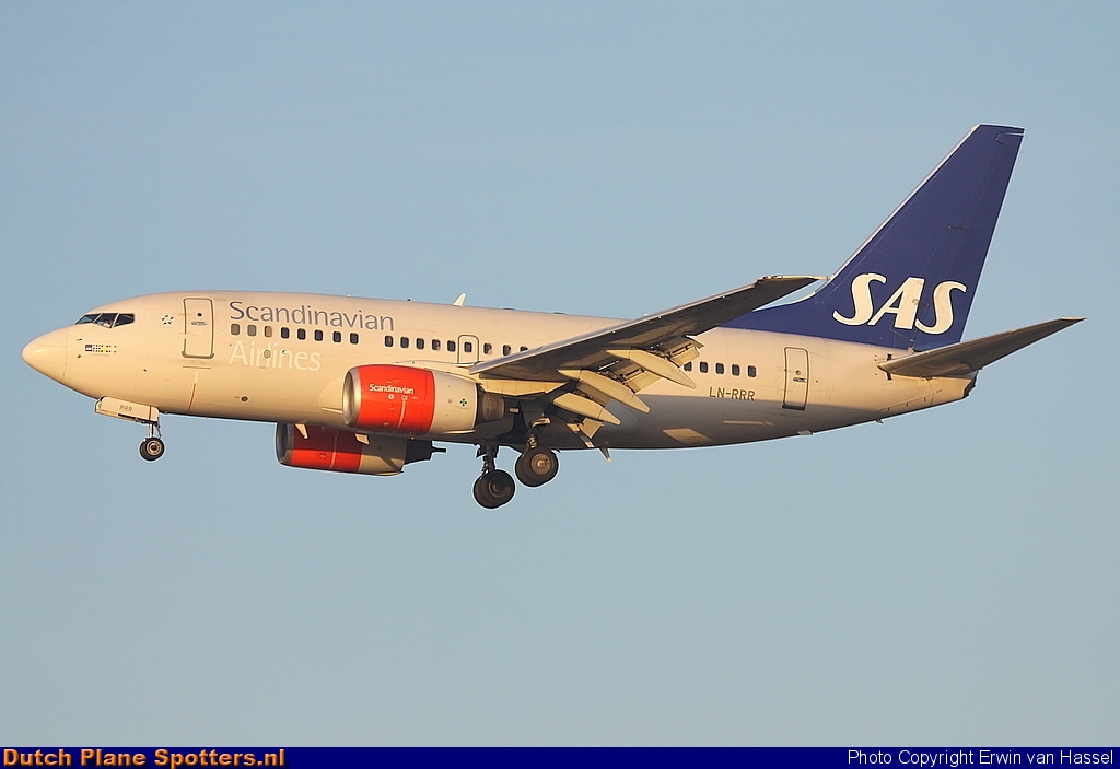LN-RRR Boeing 737-600 SAS Scandinavian Airlines by Erwin van Hassel