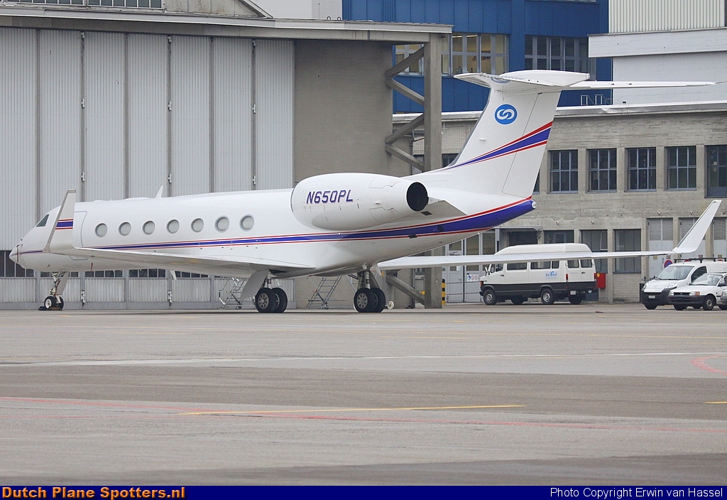 N650PL Gulfstream G550 Private by Erwin van Hassel